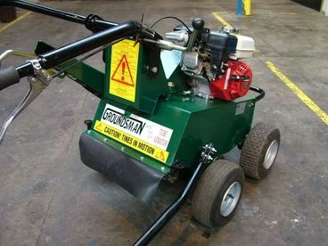  GROUNDSMAN 345 HD erősített kivitelű gyepszellőztető gyepszellőztető 2