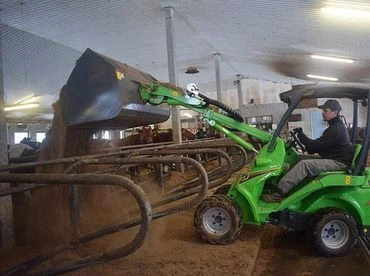 AVANT E6 elektromos meghajtású minirakodó univerzális minirakodó 2