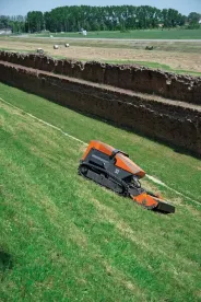 FERRI ICut 3.60 a rézsün munkában