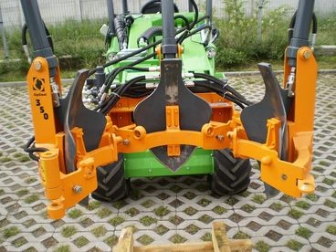 Optimal 350 homlokrakodóhoz, minikotróhoz fakiemelő adapter 5