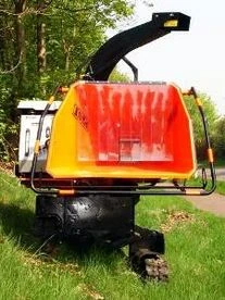 JBM 624 MRX professzionális aprítékoló gumiláncos ágaprító berendezés